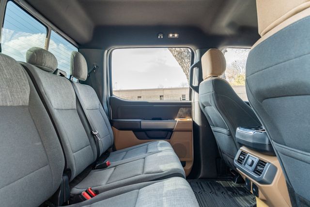 2021 Ford F-150 XLT 4X4 / CLEAN CARFAX / BIG SCREEN / LOADED | Austin, TX | Rocky Mountain Truck Stop Austin