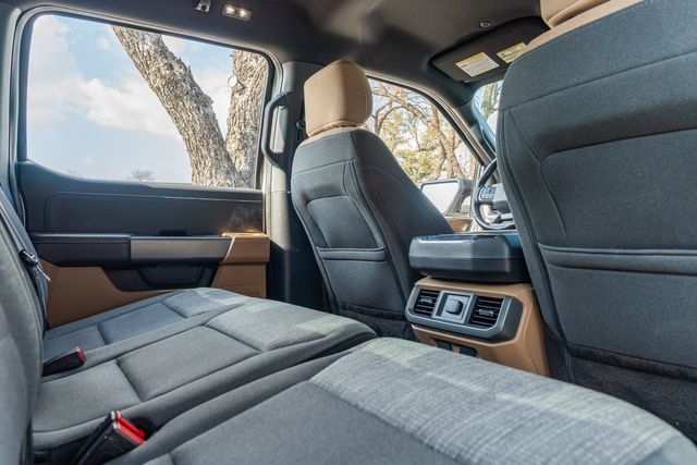 2021 Ford F-150 XLT 4X4 / CLEAN CARFAX / BIG SCREEN / LOADED | Austin, TX | Rocky Mountain Truck Stop Austin