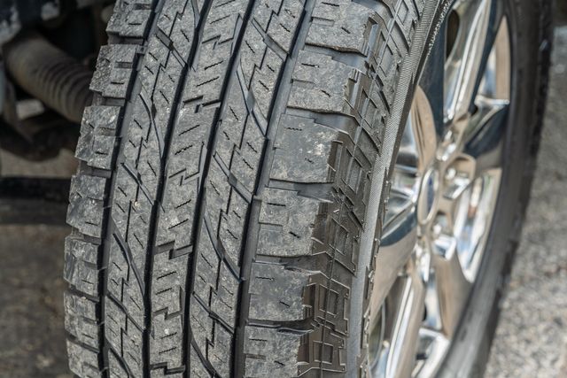 2021 Ford F-150 Limited Crew Cab 4x4 / LUXURY / LOADED / PREMIUM | Austin, TX | Rocky Mountain Truck Stop Austin