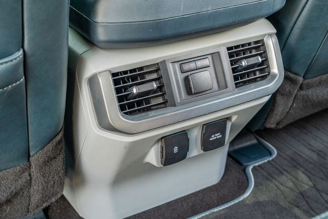 2021 Ford F-150 Limited Crew Cab 4x4 / LUXURY / LOADED / PREMIUM | Dallas, TX | Rocky Mountain Truck Stop Dallas 2021 Ford F-150 Limited Crew Cab 4x4 / LUXURY / LOADED / PREMIUM | Dallas, TX | Rocky Mountain Truck Stop Dallas