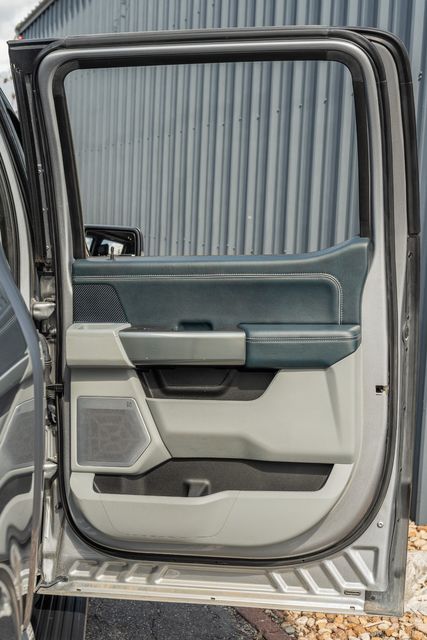 2021 Ford F-150 Limited Crew Cab 4x4 / LUXURY / LOADED / PREMIUM | Austin, TX | Rocky Mountain Truck Stop Austin