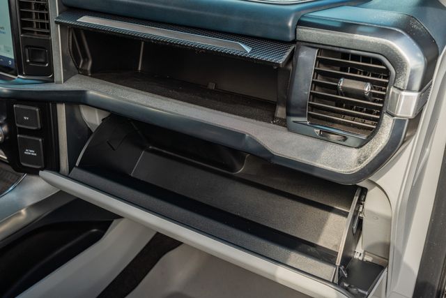 2021 Ford F-150 Limited Crew Cab 4x4 / LUXURY / LOADED / PREMIUM | Austin, TX | Rocky Mountain Truck Stop Austin