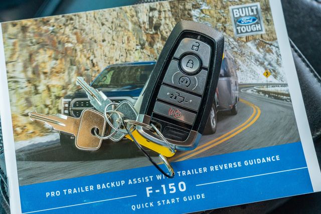 2021 Ford F-150 Raptor CREW CAB 4X4 801A PKG / LOADED W/ UPGRADES | Austin, TX | Rocky Mountain Truck Stop Austin 2021 Ford F-150 Raptor CREW CAB 4X4 801A PKG / LOADED W/ UPGRADES | Austin, TX | Rocky Mountain Truck Stop Austin