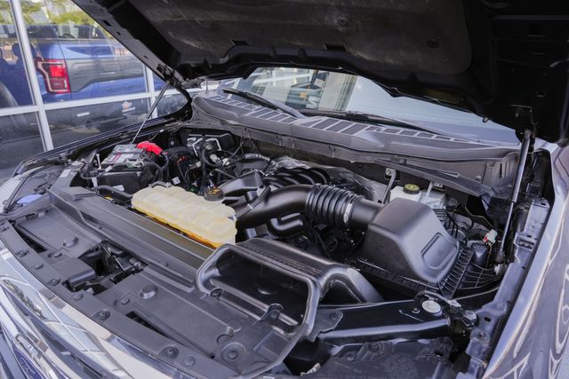 2021 Ford F-150 XLT 5.0L V8 4X4 BIG SCREEN / LOADED / CLEAN CARFAX | Austin, TX | Rocky Mountain Truck Stop Austin