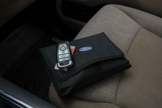 2021 Ford F-150 XLT 5.0L V8 4X4 BIG SCREEN / LOADED / CLEAN CARFAX | Austin, TX | Rocky Mountain Truck Stop Austin