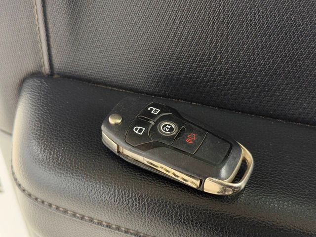 2021 Ford F-150 Lariat 4x4 4dr SuperCrew 5.5 ft. SB | Houston, TX | Houston Auto Credit 2021 Ford F-150 Lariat 4x4 4dr SuperCrew 5.5 ft. SB | Houston, TX | Houston Auto Credit