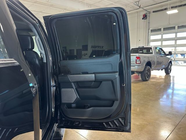2021 Ford F-150 Lariat 4WD | Irving, Texas | Hopper Motorplex 2021 Ford F-150 Lariat 4WD | Irving, Texas | Hopper Motorplex