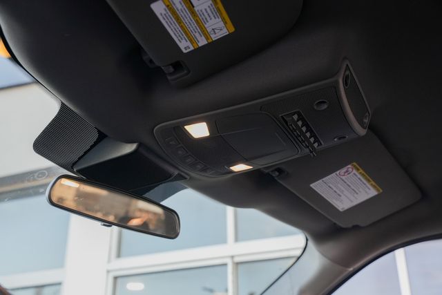 2021 Ford F-250 Super Duty XLT PREMIUM PKG FX4 / CLEAN CARFAX W/ UPGRADES | Austin, TX | Rocky Mountain Truck Stop Austin