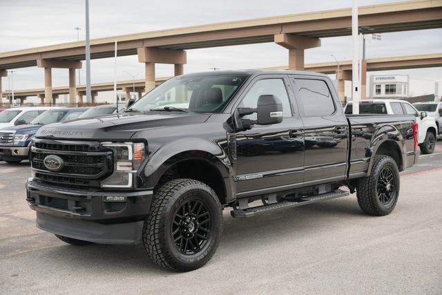 2021 Ford F-250 Super Duty Lariat FX4 W/ UPGRADES / BLACKOUT PACKAGE / LOADED | Austin, TX | Rocky Mountain Truck Stop Austin