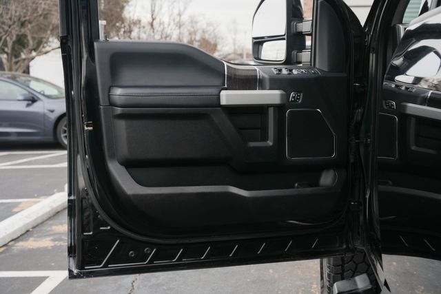 2021 Ford F-250 Super Duty Lariat FX4 W/ UPGRADES / BLACKOUT PACKAGE / LOADED | Austin, TX | Rocky Mountain Truck Stop Austin