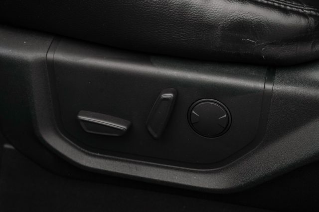 2021 Ford F-250 Super Duty Lariat FX4 W/ UPGRADES / BLACKOUT PACKAGE / LOADED | Austin, TX | Rocky Mountain Truck Stop Austin