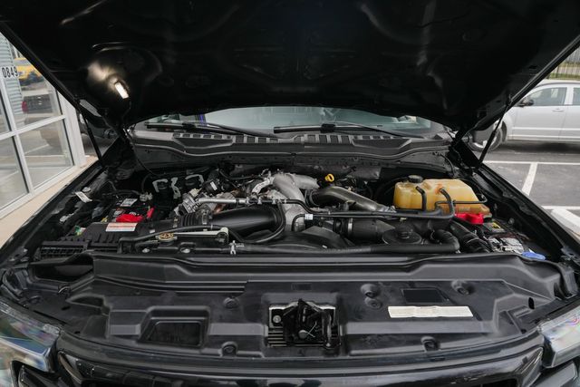 2021 Ford F-250 Super Duty Lariat FX4 W/ UPGRADES / BLACKOUT PACKAGE / LOADED | Austin, TX | Rocky Mountain Truck Stop Austin