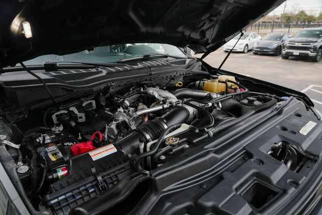 2021 Ford F-250 Super Duty Lariat FX4 W/ UPGRADES / BLACKOUT PACKAGE / LOADED | Austin, TX | Rocky Mountain Truck Stop Austin