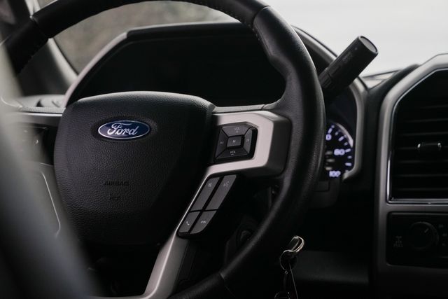 2021 Ford F-250 Super Duty Lariat FX4 W/ UPGRADES / BLACKOUT PACKAGE / LOADED | Austin, TX | Rocky Mountain Truck Stop Austin