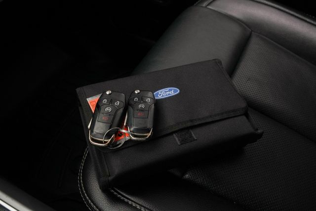 2021 Ford F-250 Super Duty Lariat FX4 W/ UPGRADES / BLACKOUT PACKAGE / LOADED | Austin, TX | Rocky Mountain Truck Stop Austin