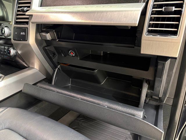 2021 Ford F-250 Super Duty Platinum 4x4 4dr Crew Cab 6.8 ft. SB Pickup | Houston, TX | Houston Auto Credit 2021 Ford F-250 Super Duty Platinum 4x4 4dr Crew Cab 6.8 ft. SB Pickup | Houston, TX | Houston Auto Credit