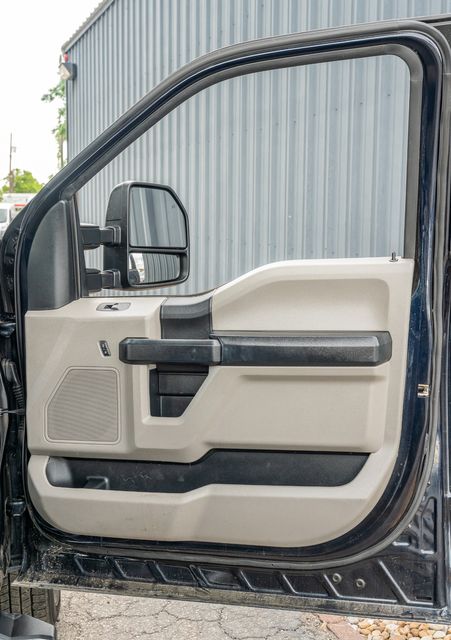 2021 Ford F-350 Super Duty XL CREW CAB LONG BED FX4 CLEAN CARFAX / DIESEL 4X4 | Austin, TX | Rocky Mountain Truck Stop Austin 2021 Ford F-350 Super Duty XL CREW CAB LONG BED FX4 CLEAN CARFAX / DIESEL 4X4 | Austin, TX | Rocky Mountain Truck Stop Austin