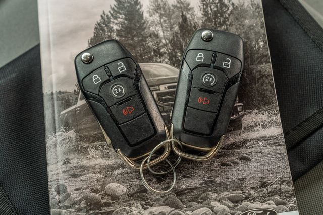 2021 Ford F-350 Super Duty XL CREW CAB LONG BED FX4 CLEAN CARFAX / DIESEL 4X4 | Austin, TX | Rocky Mountain Truck Stop Austin 2021 Ford F-350 Super Duty XL CREW CAB LONG BED FX4 CLEAN CARFAX / DIESEL 4X4 | Austin, TX | Rocky Mountain Truck Stop Austin