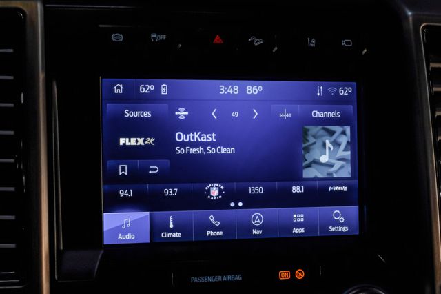 2021 Ford F-450 Super Duty Platinum FX4 Pano Roof POWER BOARDS CM HAULER BED | Dallas, TX | East Dallas Diesel