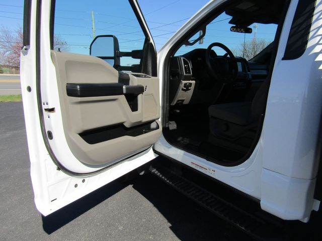 2021 Ford F550 16' Stake Body 4x4 Diesel with Lift Gate 2021 Ford F550 16' Stake Body 4x4 Diesel with Lift Gate