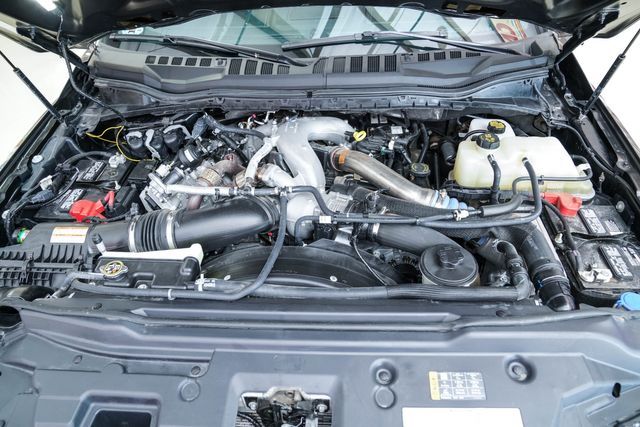 2021 Ford Super Duty F-350 DRW Pickup LARIAT | New York, NY | Spincar Demo Account