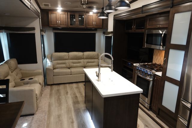 2021 Forest River CEDAR CREEK 37MBH | Loganville, Georgia | Executive Auto 2021 Forest River CEDAR CREEK 37MBH | Loganville, Georgia | Executive Auto