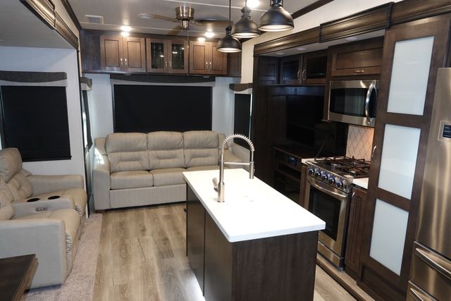 2021 Forest River CEDAR CREEK 37MBH | Loganville, Georgia | Executive Auto 2021 Forest River CEDAR CREEK 37MBH | Loganville, Georgia | Executive Auto