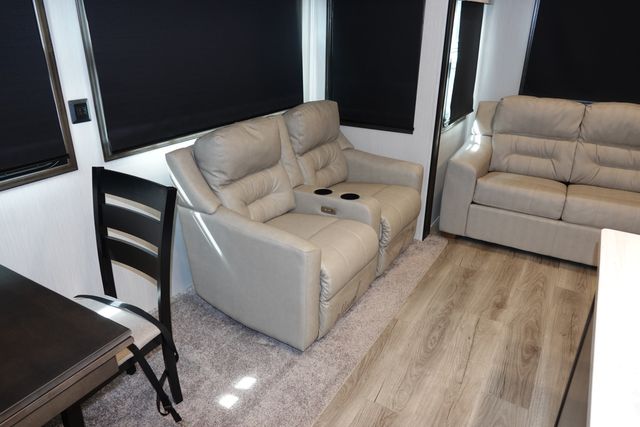 2021 Forest River CEDAR CREEK 37MBH | Loganville, Georgia | Executive Auto 2021 Forest River CEDAR CREEK 37MBH | Loganville, Georgia | Executive Auto