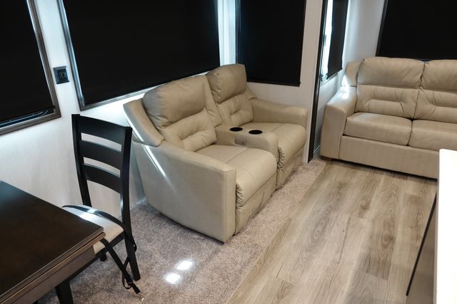 2021 Forest River CEDAR CREEK 37MBH | Loganville, Georgia | Executive Auto 2021 Forest River CEDAR CREEK 37MBH | Loganville, Georgia | Executive Auto