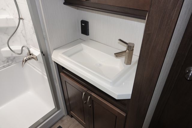 2021 Forest River CEDAR CREEK 37MBH | Loganville, Georgia | Executive Auto 2021 Forest River CEDAR CREEK 37MBH | Loganville, Georgia | Executive Auto