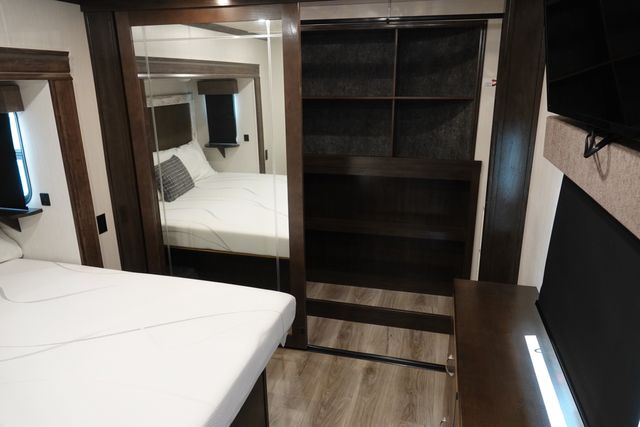 2021 Forest River CEDAR CREEK 37MBH | Loganville, Georgia | Executive Auto 2021 Forest River CEDAR CREEK 37MBH | Loganville, Georgia | Executive Auto