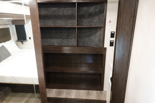 2021 Forest River CEDAR CREEK 37MBH | Loganville, Georgia | Executive Auto 2021 Forest River CEDAR CREEK 37MBH | Loganville, Georgia | Executive Auto