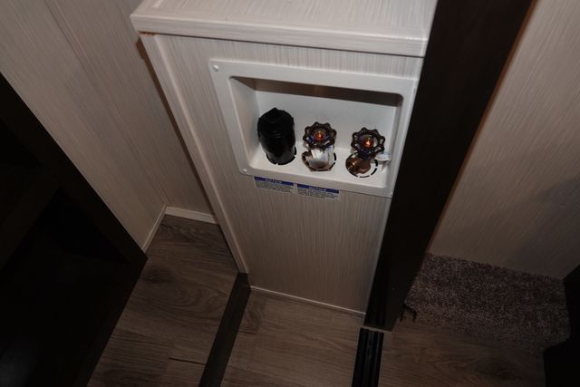 2021 Forest River CEDAR CREEK 37MBH | Loganville, Georgia | Executive Auto 2021 Forest River CEDAR CREEK 37MBH | Loganville, Georgia | Executive Auto