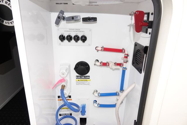 2021 Forest River CEDAR CREEK 37MBH | Loganville, Georgia | Executive Auto 2021 Forest River CEDAR CREEK 37MBH | Loganville, Georgia | Executive Auto