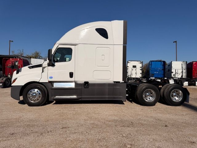 2021 Freightliner CASCADIA 126 | Dallas, TX | Infinity Trucks 2021 Freightliner CASCADIA 126 | Dallas, TX | Infinity Trucks