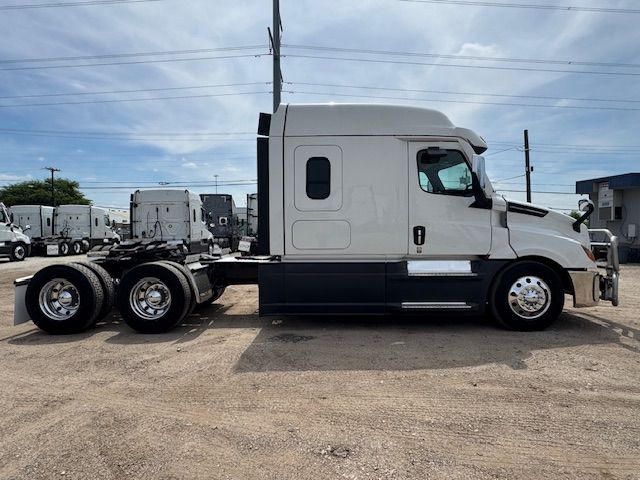 2021 Freightliner CASCADIA  126  | Dallas, TX | Infinity Trucks