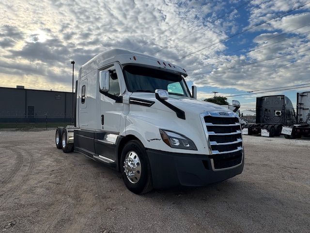 2021 Freightliner CASCADIA 126  | Dallas, TX | Infinity Trucks