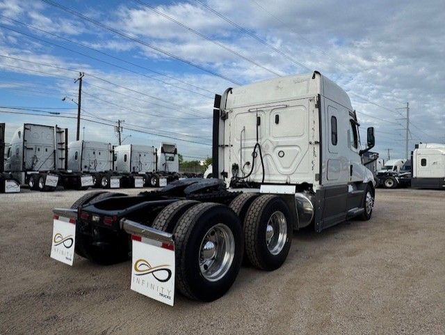 2021 Freightliner CASCADIA  | Dallas, TX | Infinity Trucks