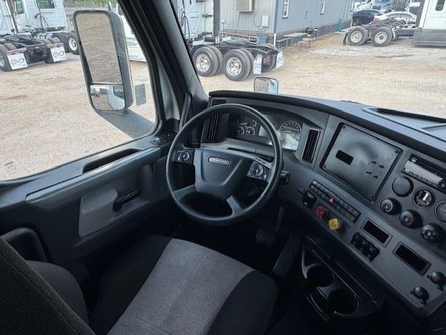 2021 Freightliner CASCADIA | Dallas, TX | Infinity Trucks 2021 Freightliner CASCADIA | Dallas, TX | Infinity Trucks