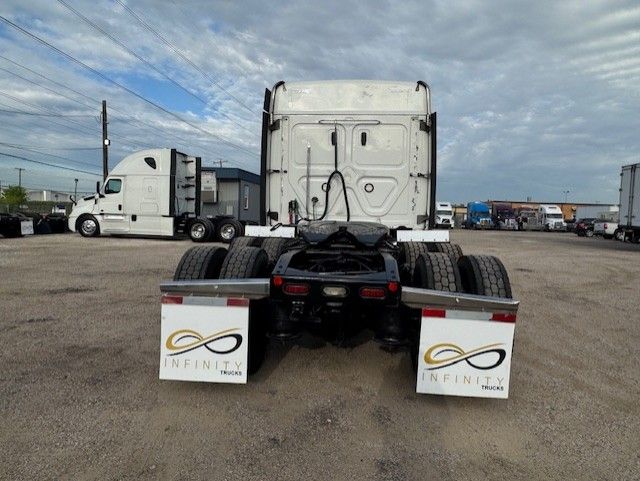 2021 Freightliner CASCADIA  | Dallas, TX | Infinity Trucks