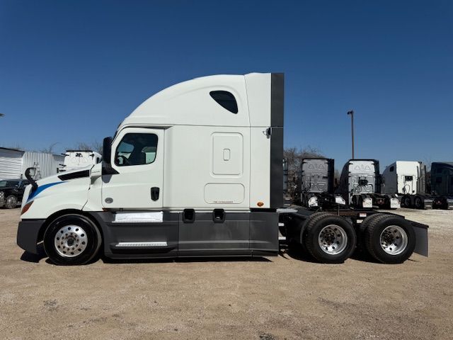 2021 Freightliner WALMART CASCADIA 126-APU | Dallas, TX | Infinity Trucks 2021 Freightliner WALMART CASCADIA 126-APU | Dallas, TX | Infinity Trucks