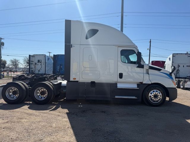 2021 Freightliner WALMART CASCADIA 126-APU | Dallas, TX | Infinity Trucks 2021 Freightliner WALMART CASCADIA 126-APU | Dallas, TX | Infinity Trucks