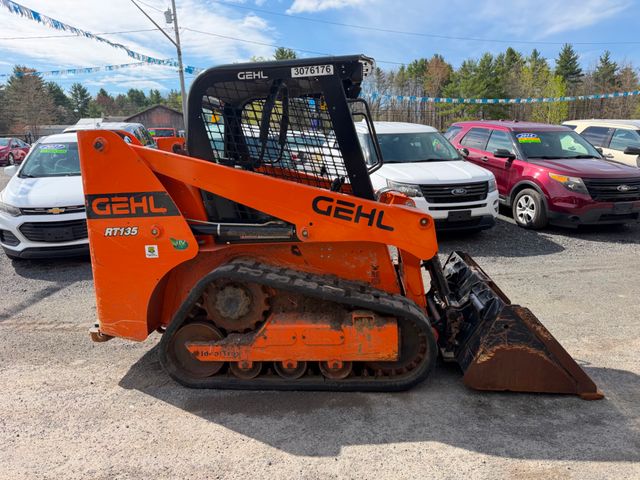 2021 Gehl RT135