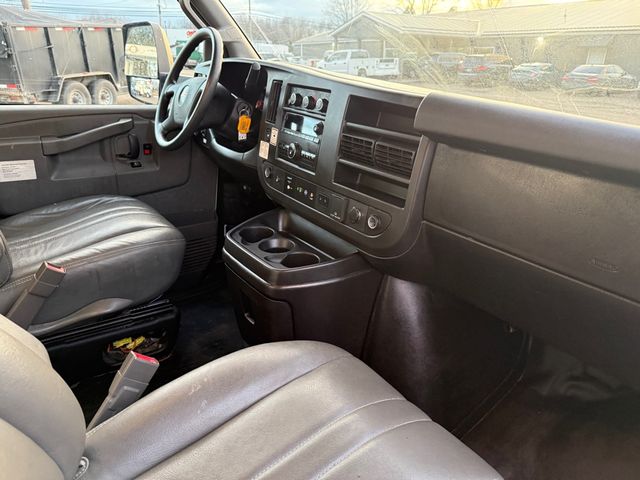 2021 GMC SAVANA G3500 16FT Box Tuck V8 | Canton, Ohio | Ohio Auto Warehouse LLC 2021 GMC SAVANA G3500 16FT Box Tuck V8 | Canton, Ohio | Ohio Auto Warehouse LLC