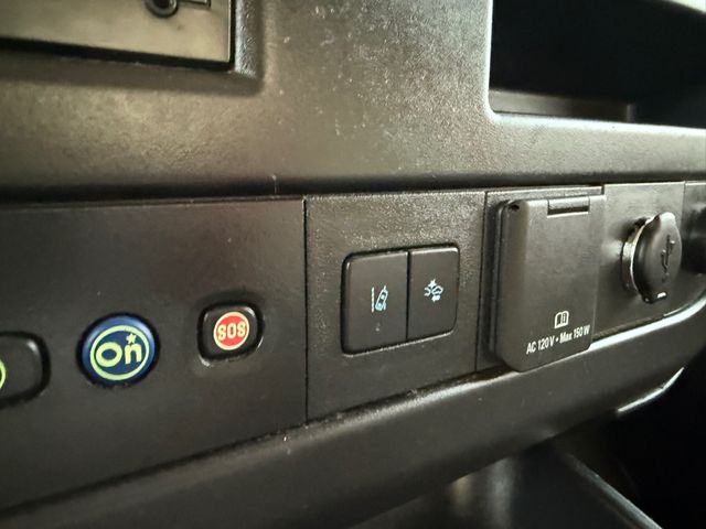 2021 GMC SAVANA G3500 16FT Box Tuck V8 | Canton, Ohio | Ohio Auto Warehouse LLC