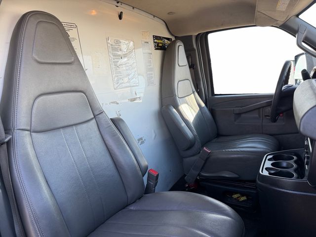 2021 GMC SAVANA G3500 16FT Box V8 | Canton, Ohio | Ohio Auto Warehouse LLC 2021 GMC SAVANA G3500 16FT Box V8 | Canton, Ohio | Ohio Auto Warehouse LLC