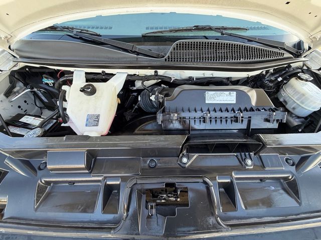 2021 GMC SAVANA G3500 16FT Box V8 | Canton, Ohio | Ohio Auto Warehouse LLC 2021 GMC SAVANA G3500 16FT Box V8 | Canton, Ohio | Ohio Auto Warehouse LLC