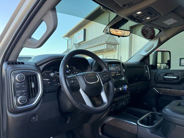 2021 GMC Sierra 2500HD Denali | Gifford, IL | Trav's Automotive 2021 GMC Sierra 2500HD Denali | Gifford, IL | Trav's Automotive