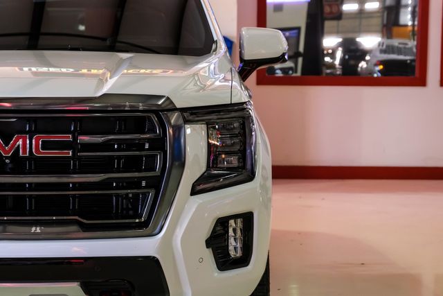 2021 GMC Yukon AT4 2021 GMC Yukon AT4