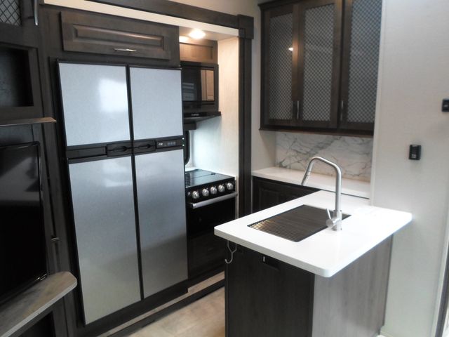 2021 Grand Design Momentum 350G